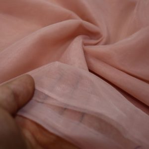 پارچه تور فرانسوی ( سانول ) عرض ۳ متر رنگ گلبهی کالباسی