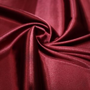 پارچه ساتن ال ایکس رنگ زرشکی تیره