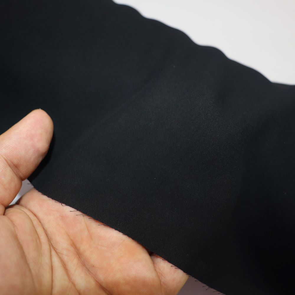 IMG_5445 پارچه کرپ حریر مشکی عرض 150 جت بلک