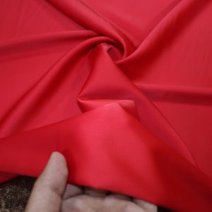پارچه ساتن زارا رنگ قرمز