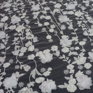 پارچه گیپور مجلسی گل برجسته سفید طرح دو