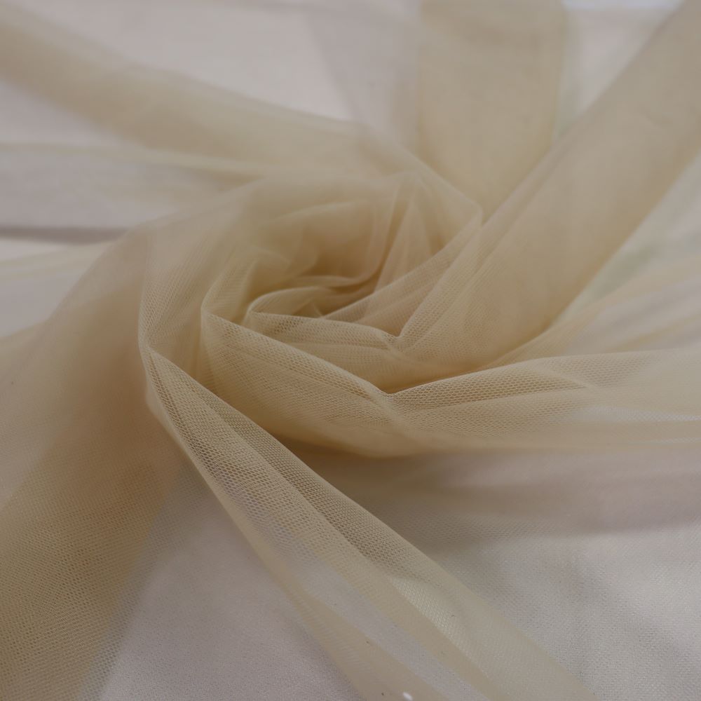 IMG_5904 پارچه تور ایتالیا کرم بدن ملایم