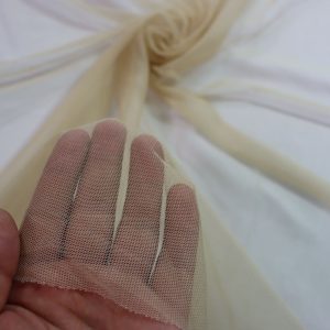 پارچه تور کش کرم