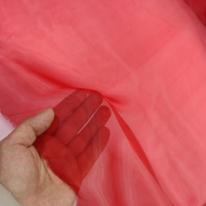 پارچه حریر سیدان رنگ قرمز